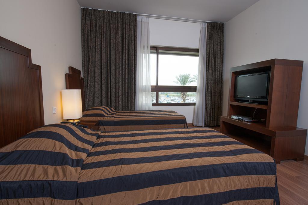 Apropo Hotel Рамат Ган Стая снимка