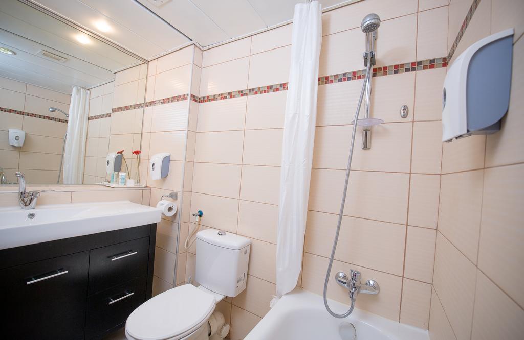 Apropo Hotel Рамат Ган Стая снимка
